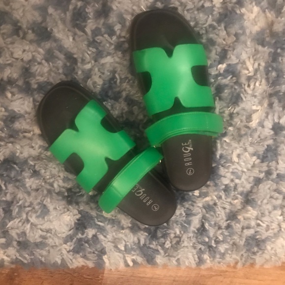 Sandal slides - Picture 2 of 6